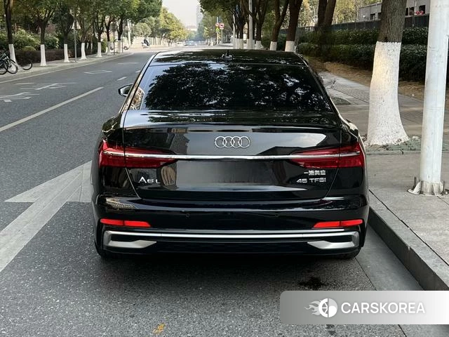 Audi A6L id 4265072 из Китая 9