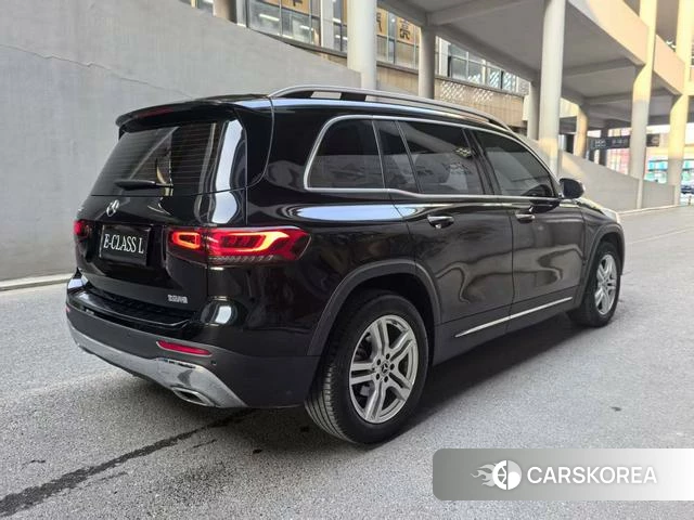Mercedes-Benz GLB 2021 Черный из Китая, фото 2