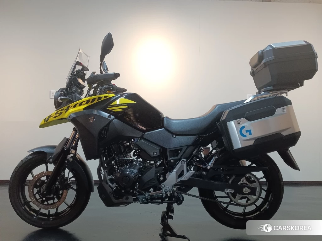 Проданный Husqvarna NORDEN 901 2023 из Японии