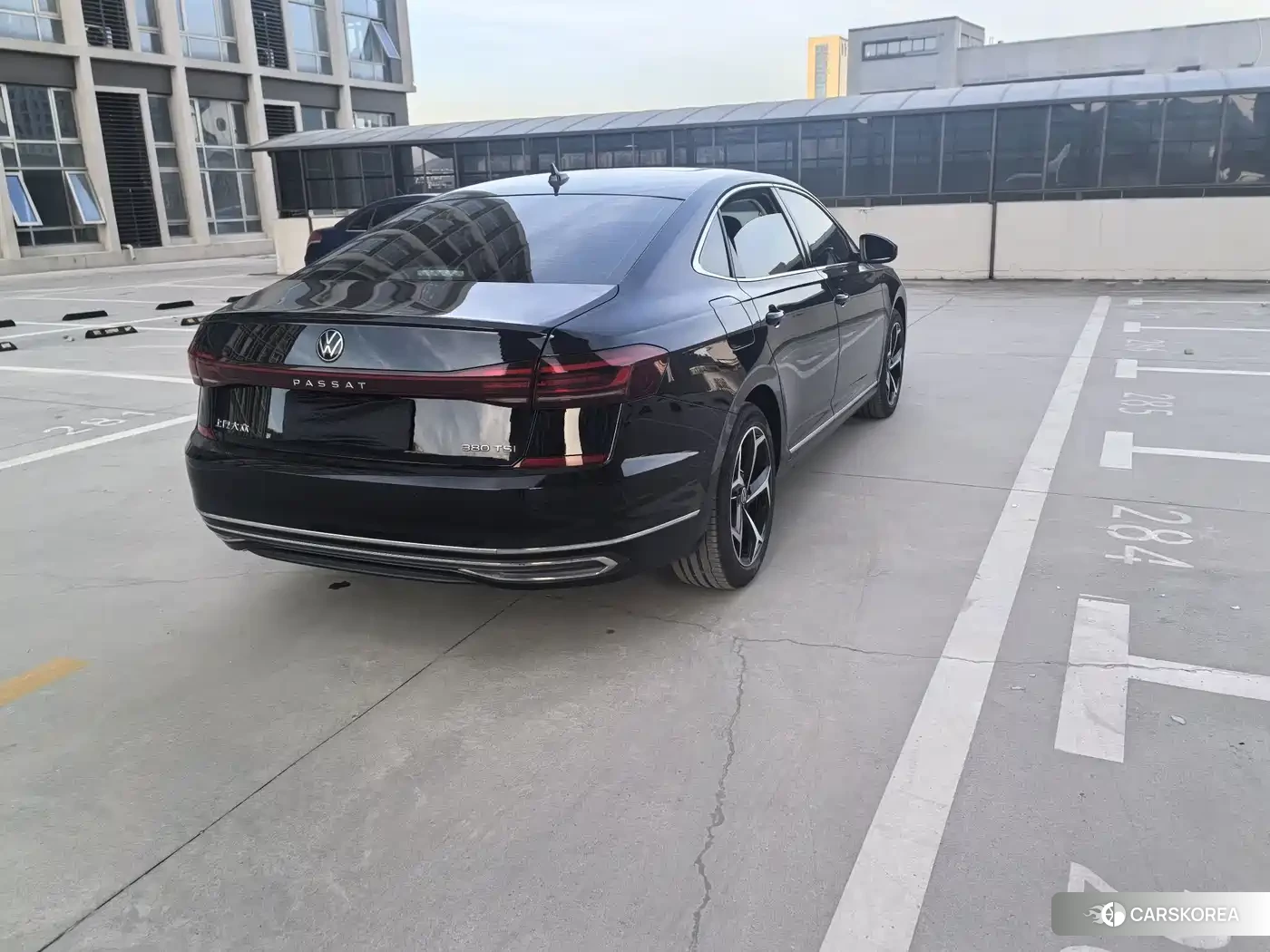 Volkswagen Passat id 4622785 из Китая 7