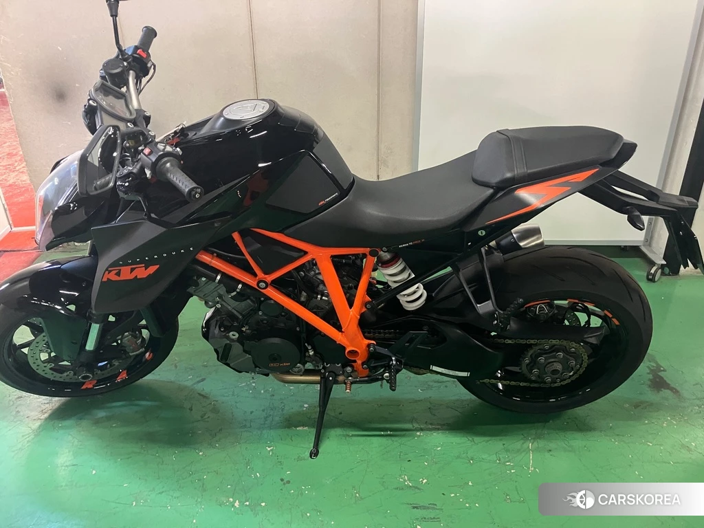 Проданный KTM 1290 SUPER DUKE R 2016 из Японии, фото 2