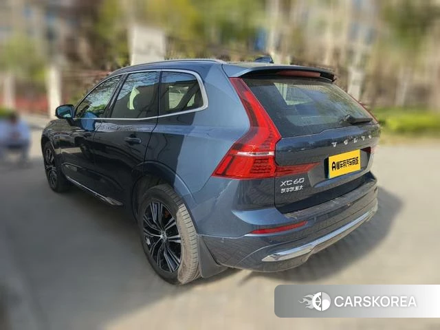 Volvo XC60 2022 Синий из Китая, фото 2