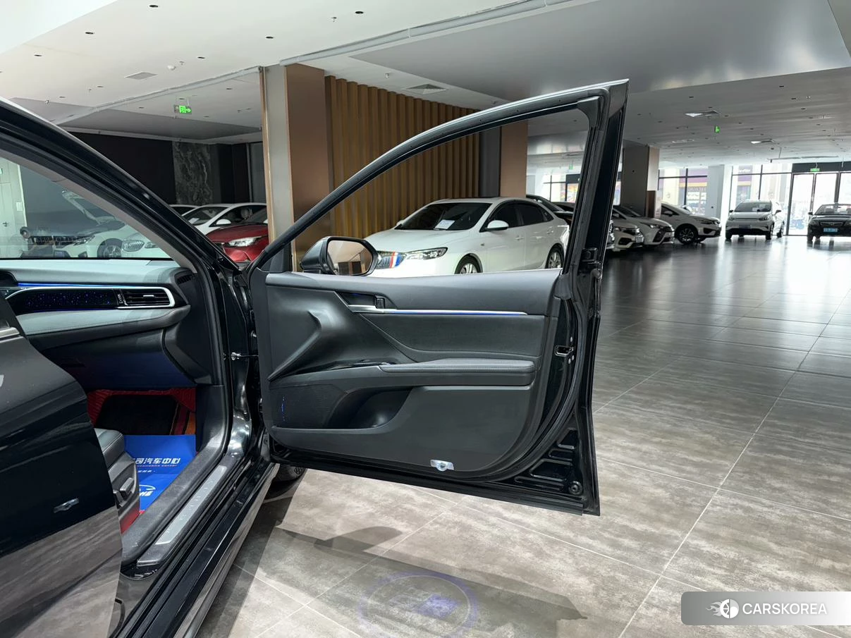 Toyota Camry id 4499069 из Китая 12