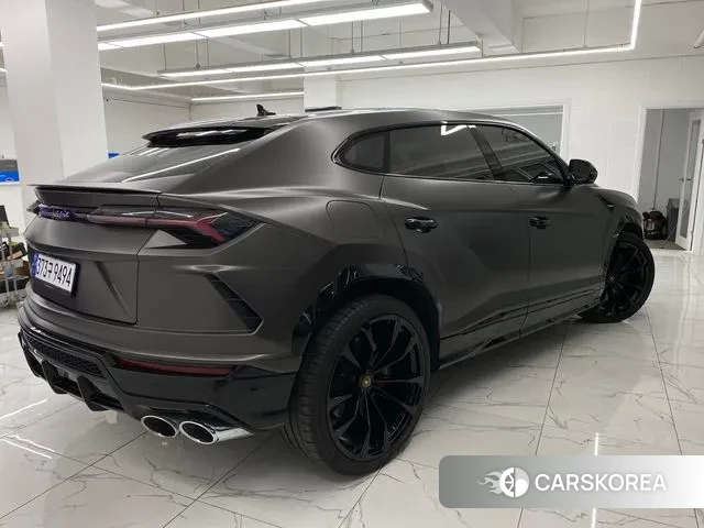 Lamborghini Urus 2021 Черный из Кореи, фото 5