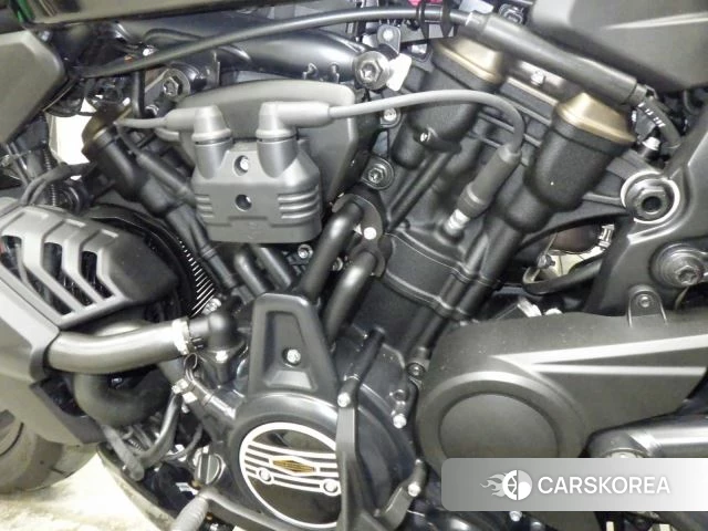 Engine photo