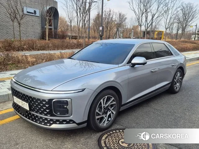 Hyundai Grandeur Hybrid (GN7) 2023 Серебристо-серый из Кореи, фото 4