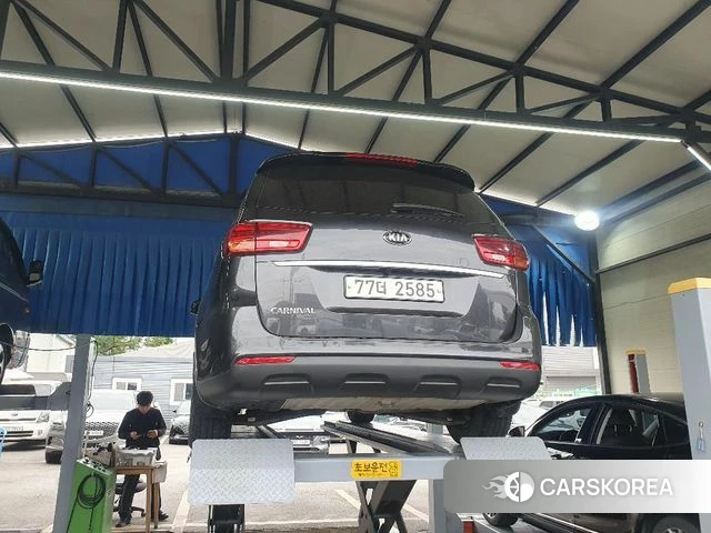 Kia The New Carnival 2019 Серый из Кореи, фото 2