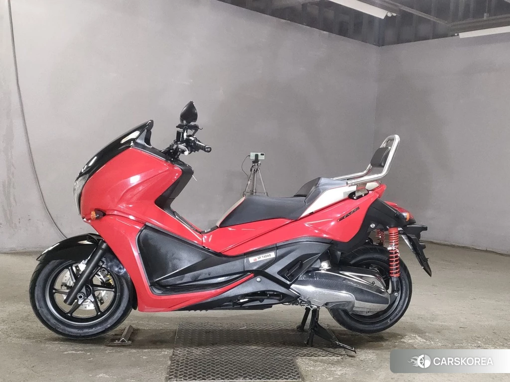 Проданный Honda PHASE S 2011 из Японии, фото 2