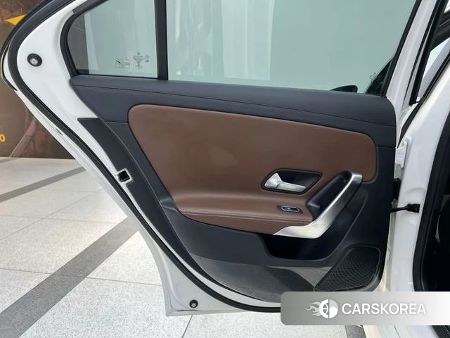 Mercedes-Benz Class A id 4333810 из Китая 12
