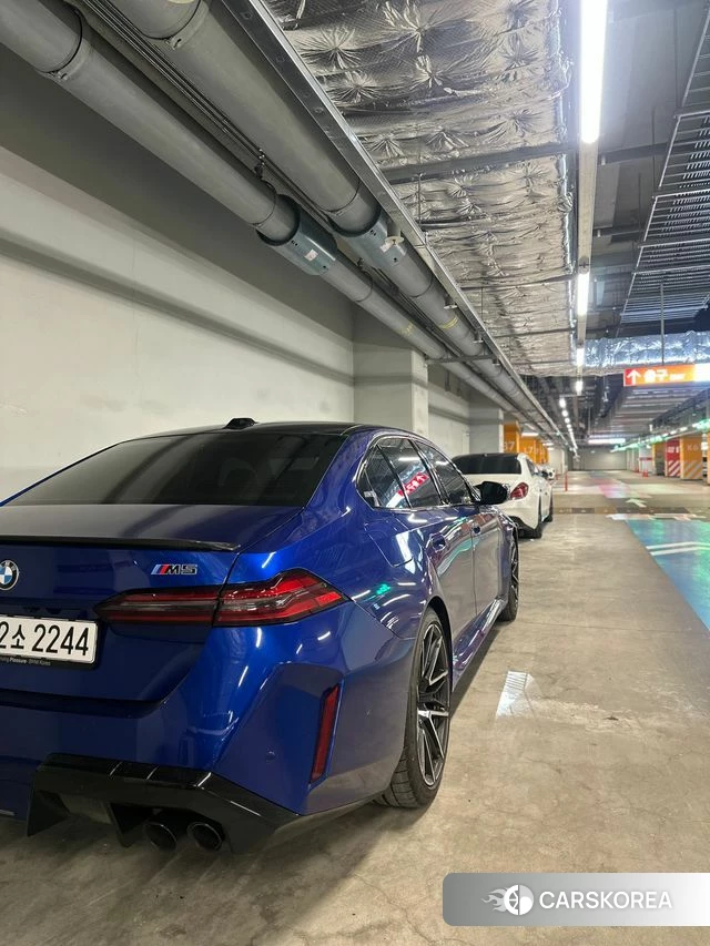 BMW M5 (G90) 2025 Синий из Кореи, фото 2
