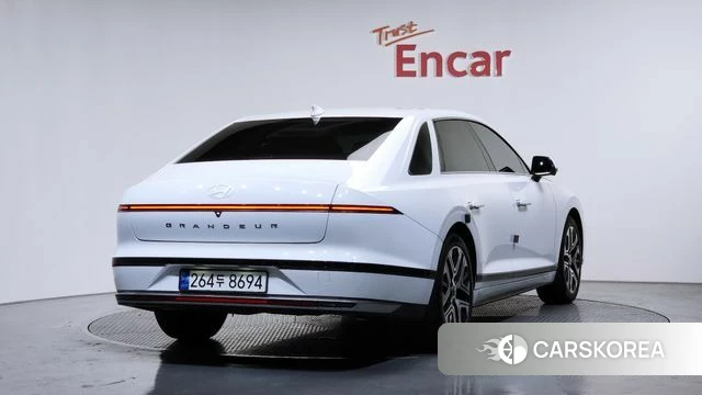 Hyundai Grandeur (GN7) id 4337455 из Кореи 12