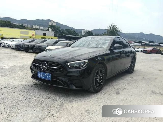 Mercedes-Benz E-class (imported) 2023 Черный из Китая, фото 2