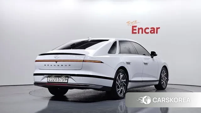 Hyundai Grandeur (GN7) id 3751807 из Кореи 12