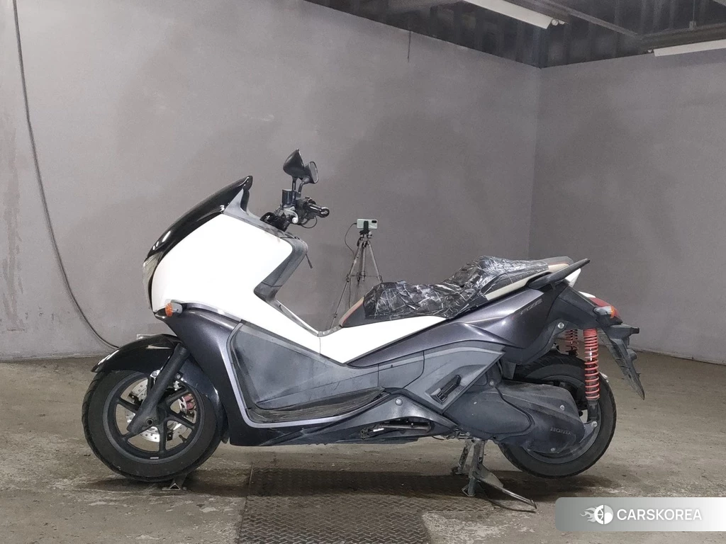 Проданный Honda PHASE S 2010 из Японии