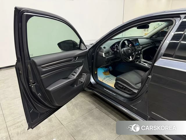 Honda Accord id 4264525 из Китая 10
