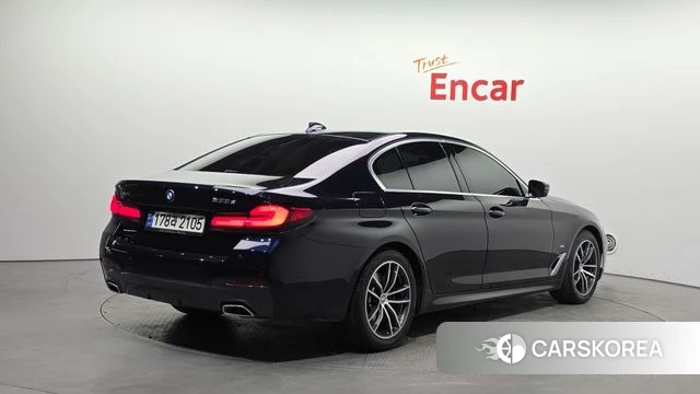 BMW 5 Series (G30) id 3812841 из Кореи 12