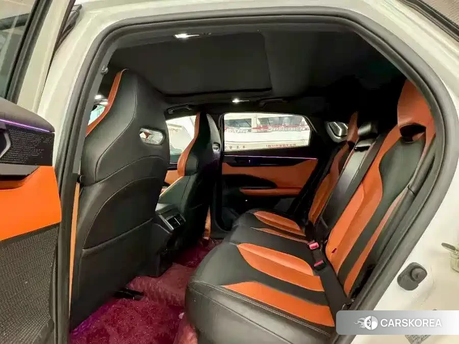 Chang'an UNI-V 2022 Белый из Китая, фото 2