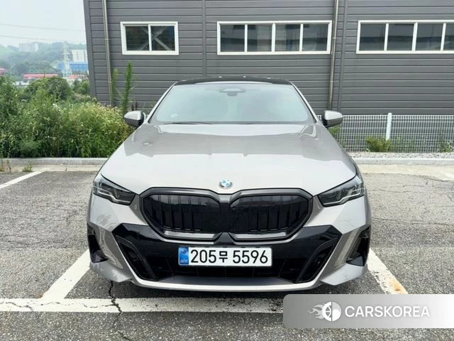 BMW 5 Series (G60) id 4589647 из Кореи 12