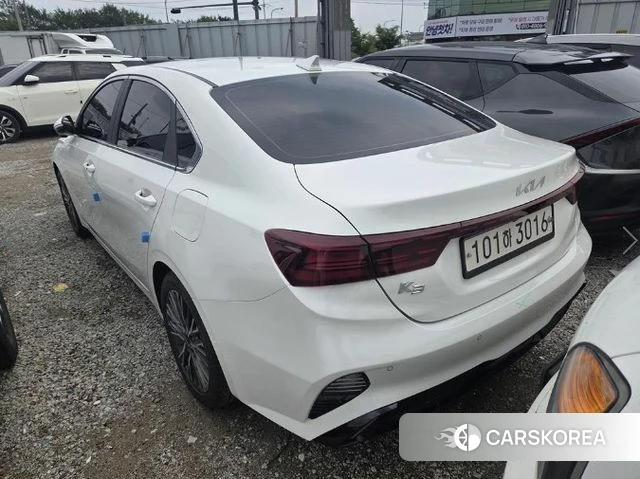 Kia The New K3 2nd generation 2021 Белый из Кореи, фото 2