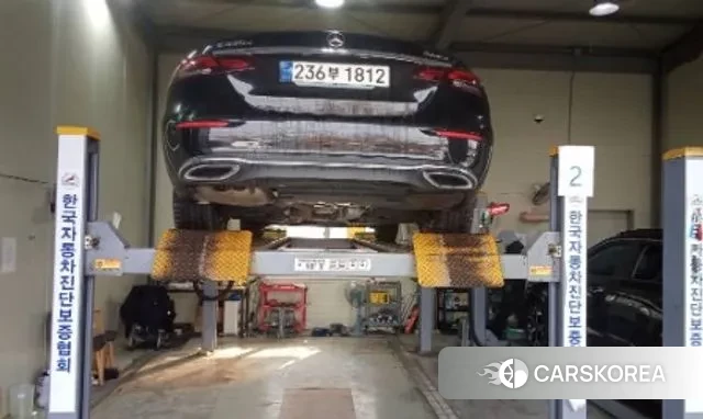 Mercedes-Benz E-Class W213 2023 Черный из Кореи, фото 2