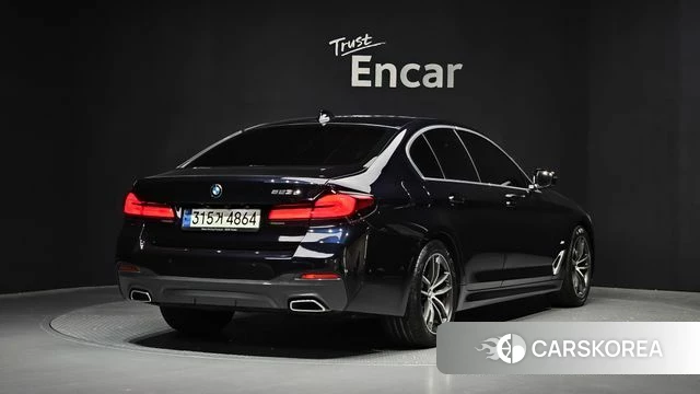 BMW 5 Series (G30) id 3839956 из Кореи 12