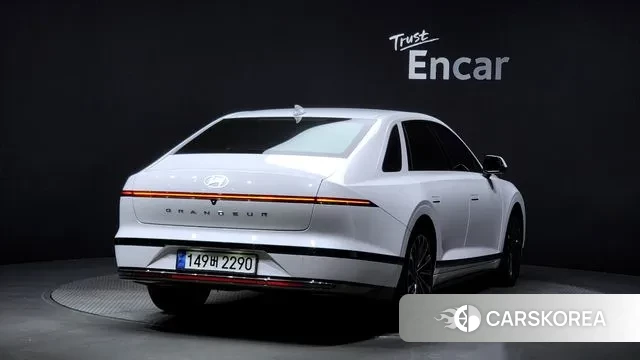 Hyundai Grandeur (GN7) id 2959096 из Кореи 12