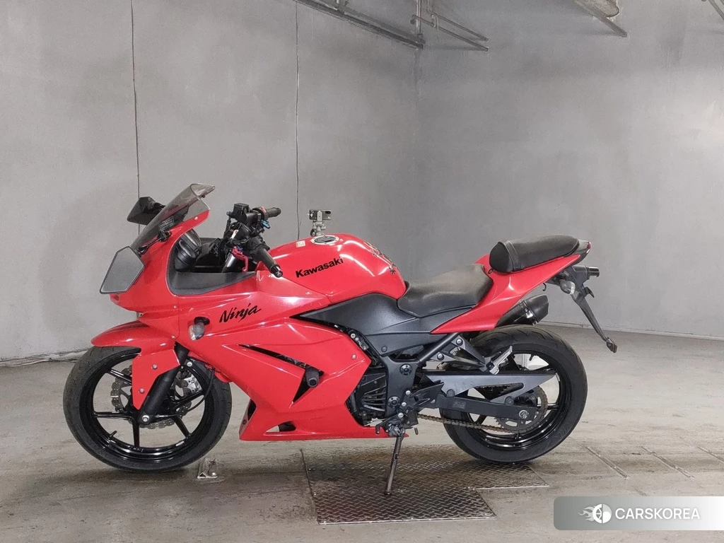 Проданный Kawasaki NINJA 250R id 4160176 из Японии, фото 2