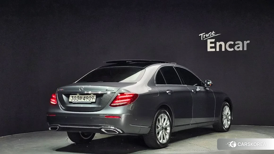 Mercedes-Benz E-Class W213 id 1887329 из Кореи 12