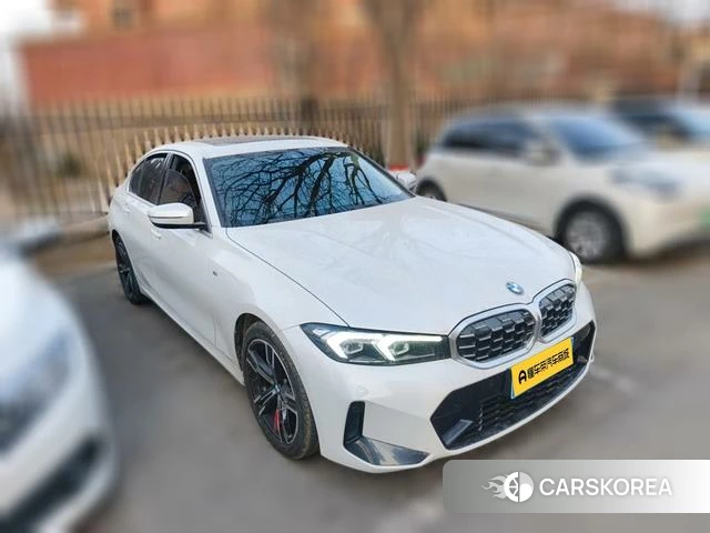 BMW 3 series 2023 Белый из Китая, фото 2