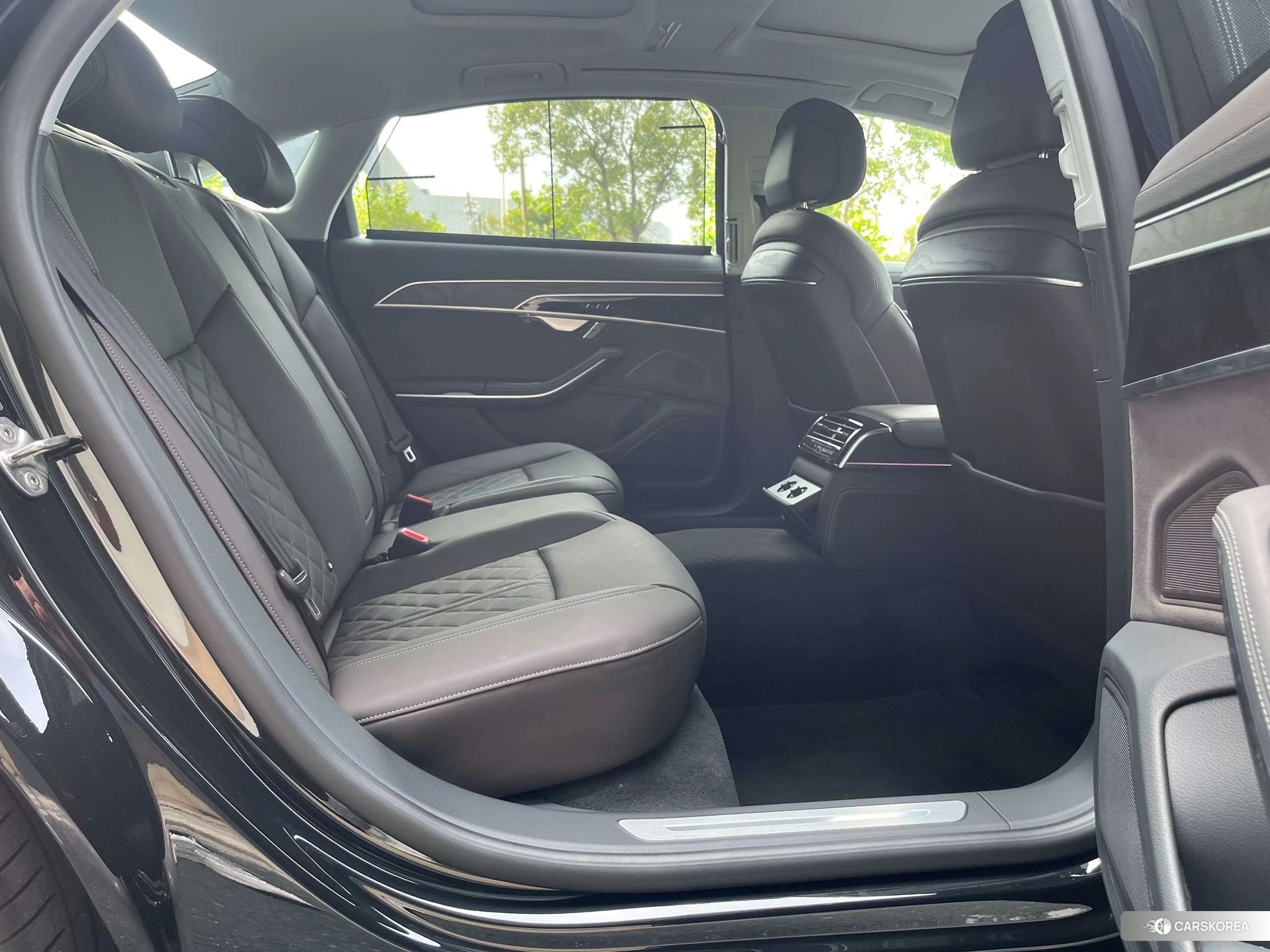 Audi A8 id 4511025 из Китая 9