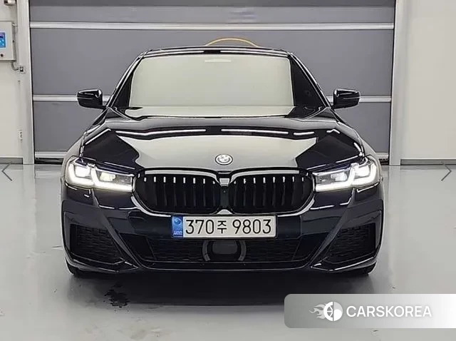 BMW 5 Series (G30) id 3016939 из Кореи 11