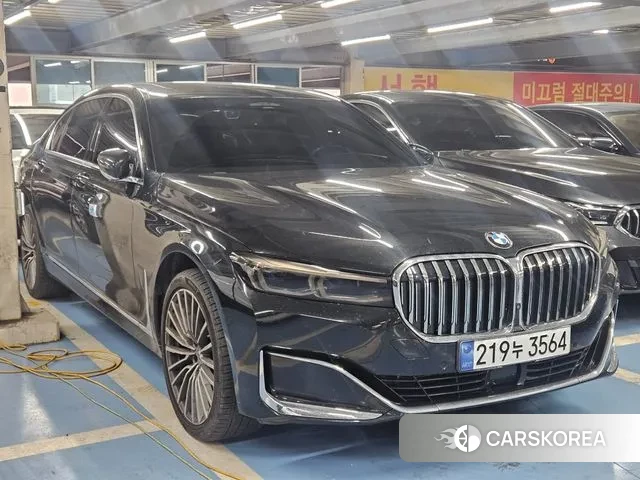 BMW 7 Series (G11) 2021 Черный из Кореи, фото 2