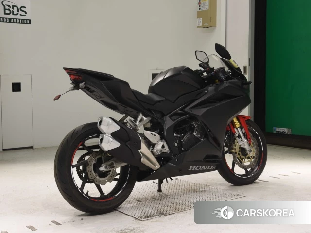 Проданный Honda CBR250RR 2017 из Японии, фото 2