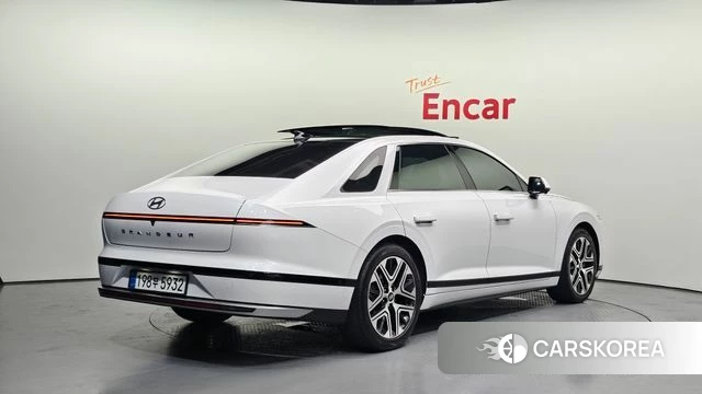 Hyundai Grandeur (GN7) id 4579447 из Кореи 12