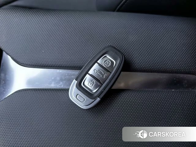 Red flag E-QM5 id 3869671 из Китая 12