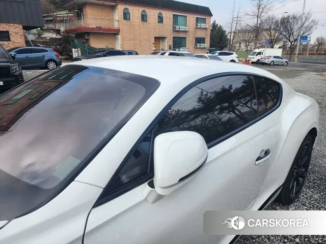 Bentley Continental GT 3rd Generation 2021 Белый из Кореи, фото 2