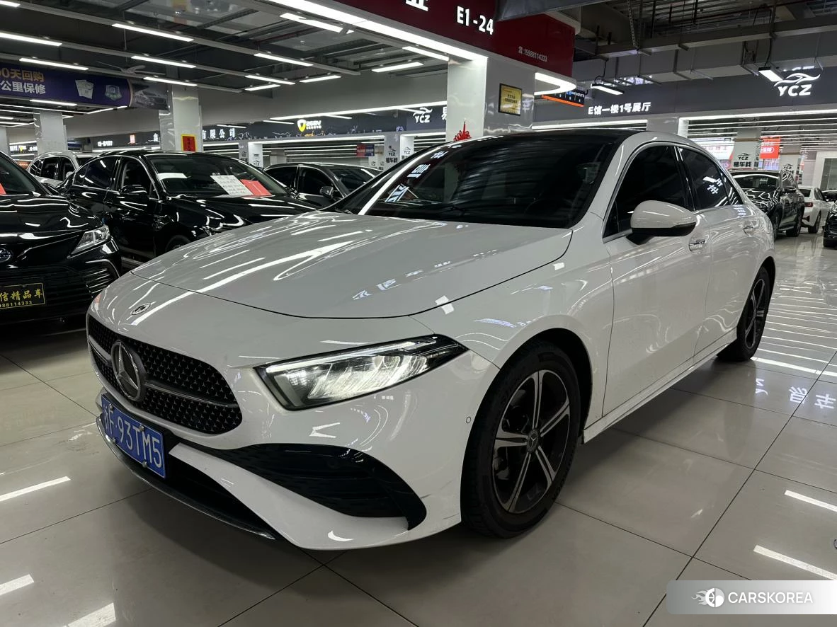 Mercedes-Benz Class A 2022 Белый из Китая, фото 4