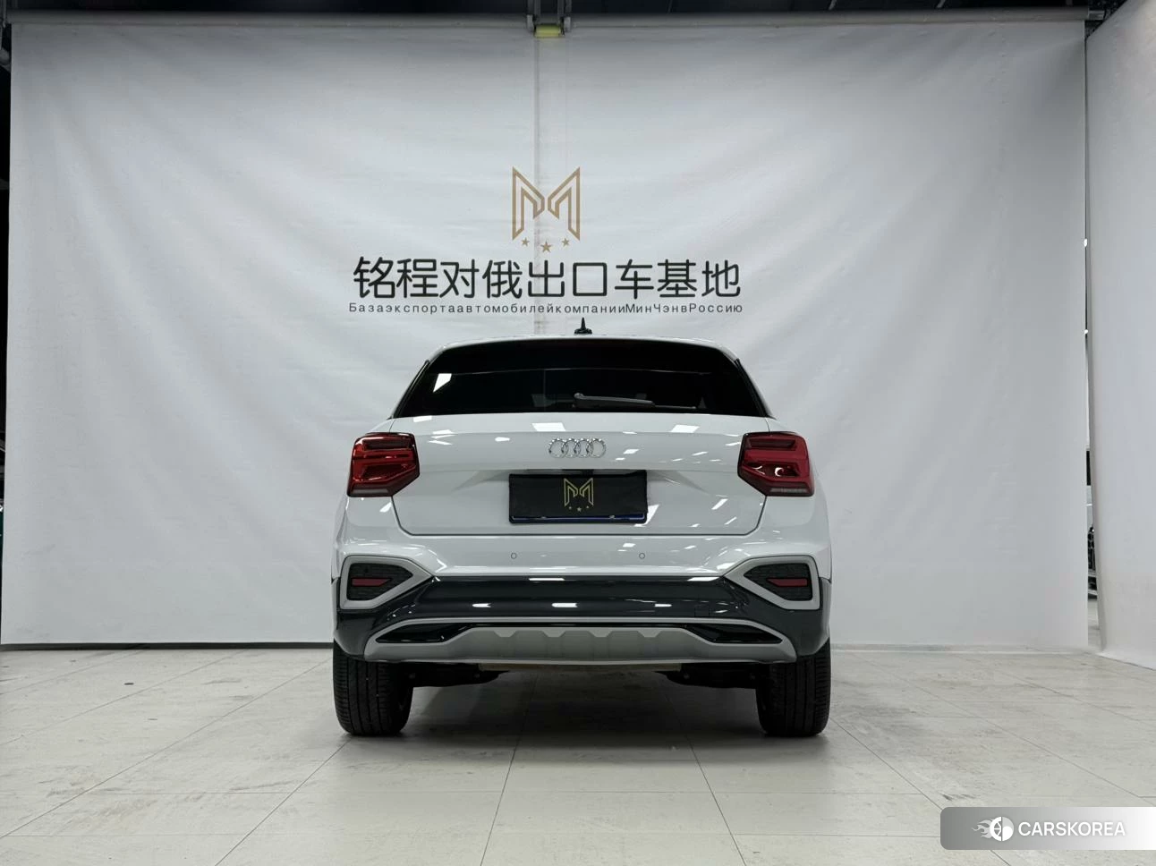 Audi Q2L id 4473468 из Китая 12
