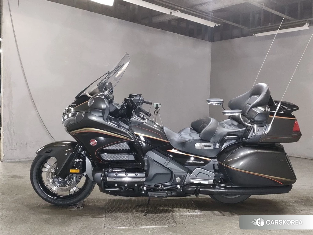 Проданный Honda GL1800 2017 из Японии, фото 2