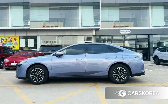 Nissan N6 2025 Синий из Китая, фото 4