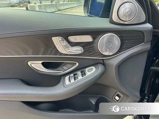 Mercedes-Benz Class C id 4328445 из Китая 12