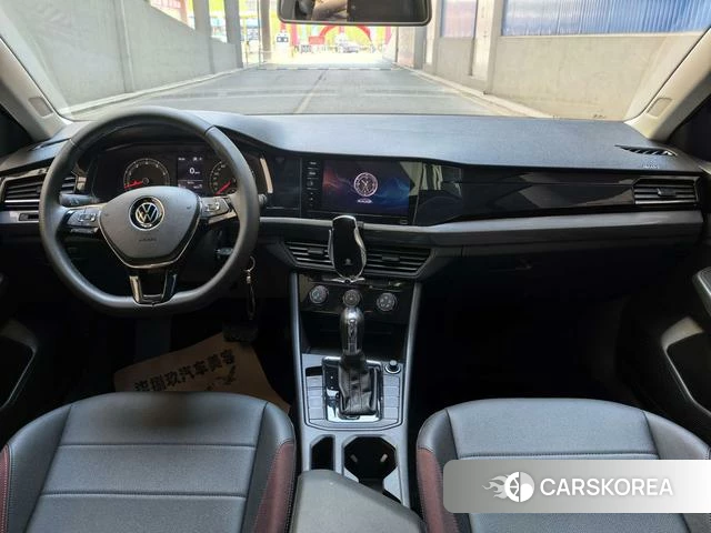 Volkswagen Bora 2022 Темно-серый из Китая, фото 2