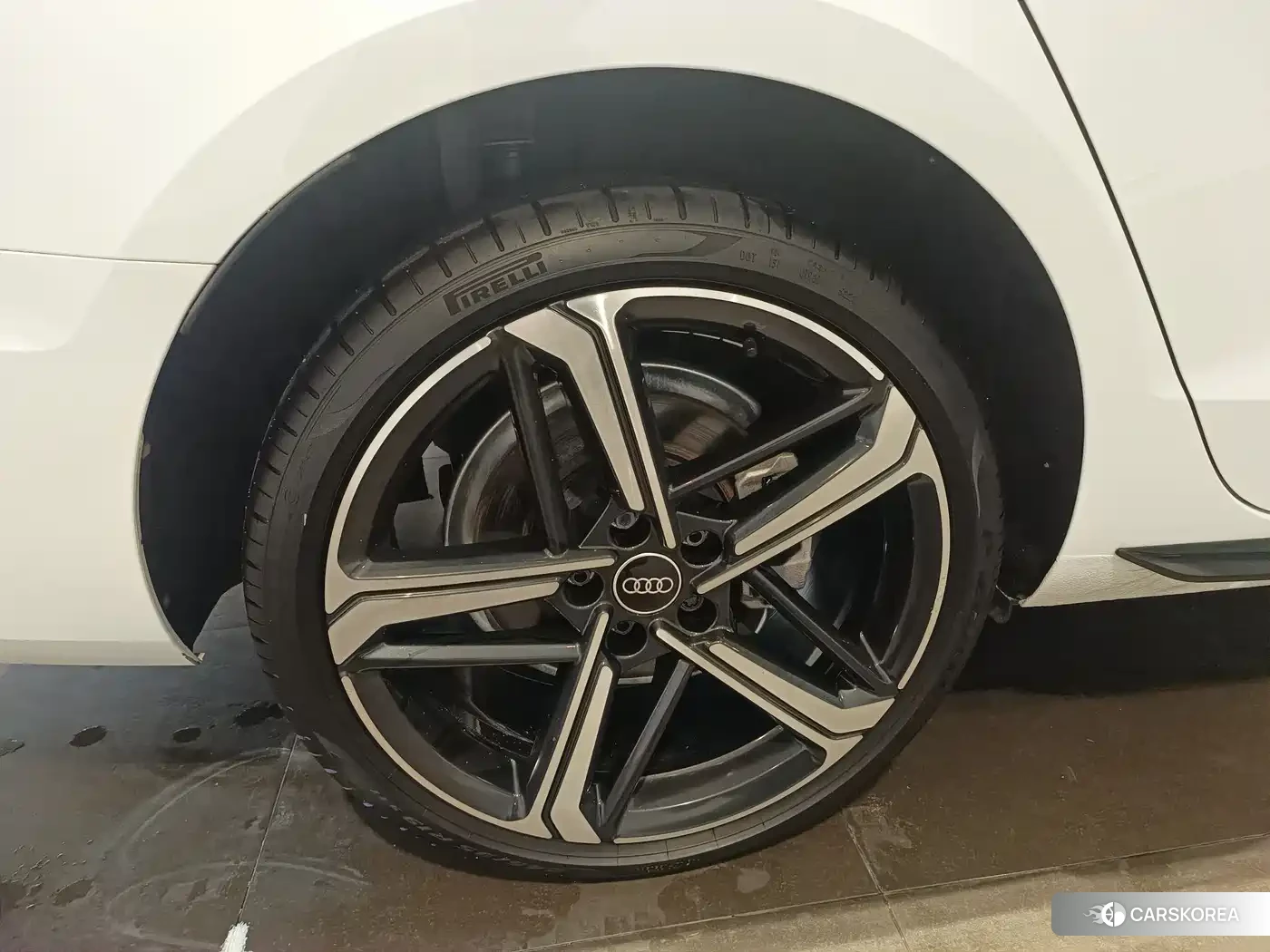 Audi A4L 2024 Белый из Китая, фото 5