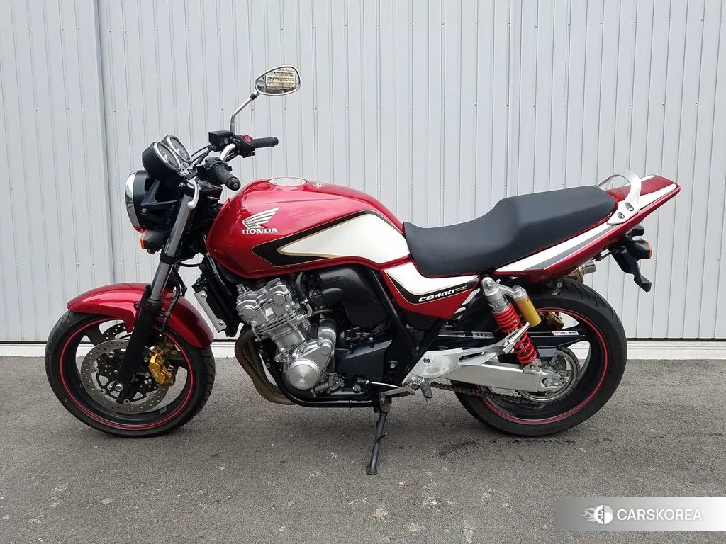 Проданный Honda CB400SF 2013 из Японии, фото 2