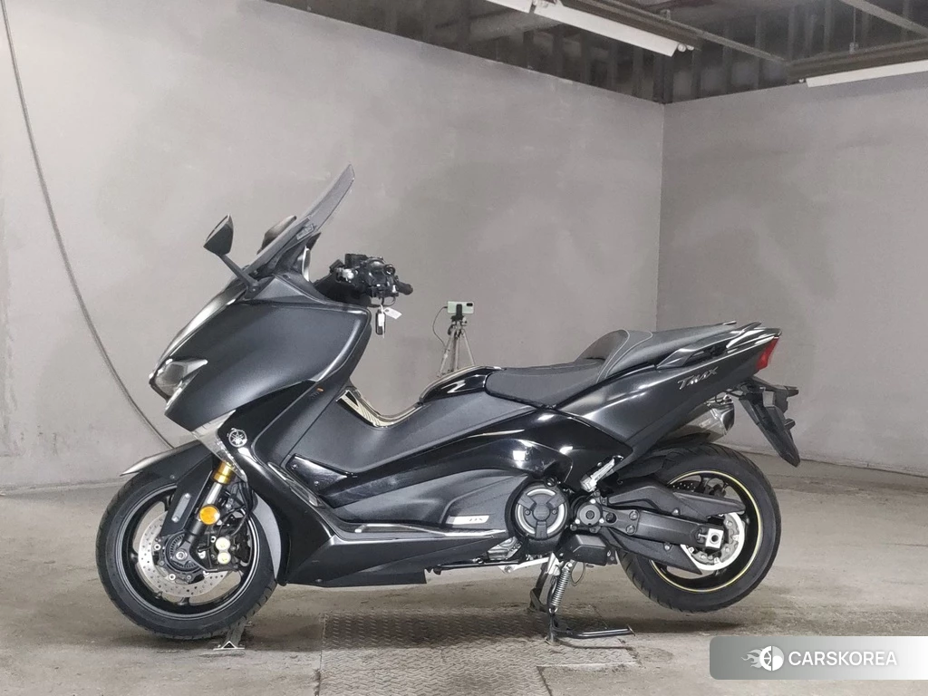 Проданный Yamaha T-MAX 530 DX 2017 из Японии, фото 2