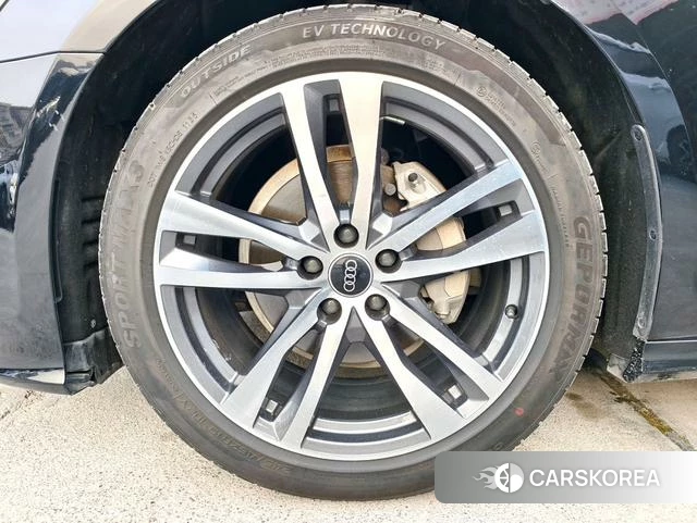Audi A6L 2024 Черный из Китая, фото 2