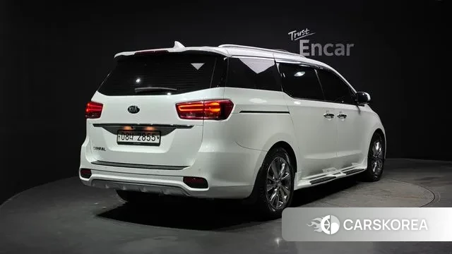 Kia The New Carnival id 3588314 из Кореи 12