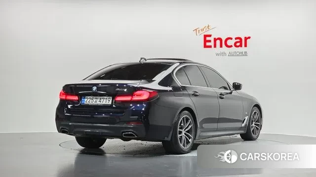 BMW 5 Series (G30) id 3777819 из Кореи 12