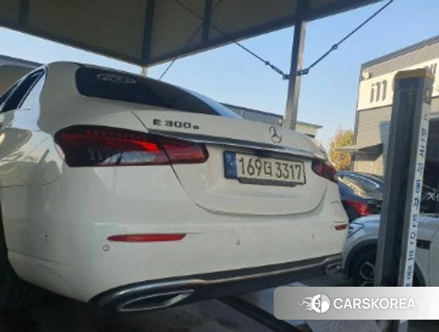 Mercedes-Benz E-Class W213 2021 Белый из Кореи, фото 2