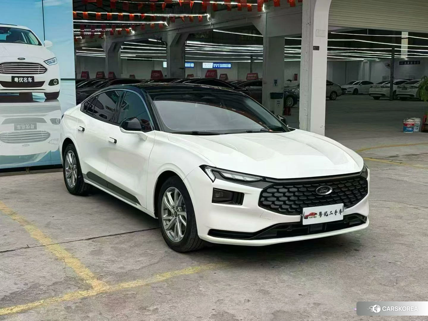 Ford Mondeo 2022 Белый из Китая, фото 2
